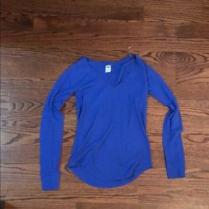 medium V-neck blue thermal longsleeve